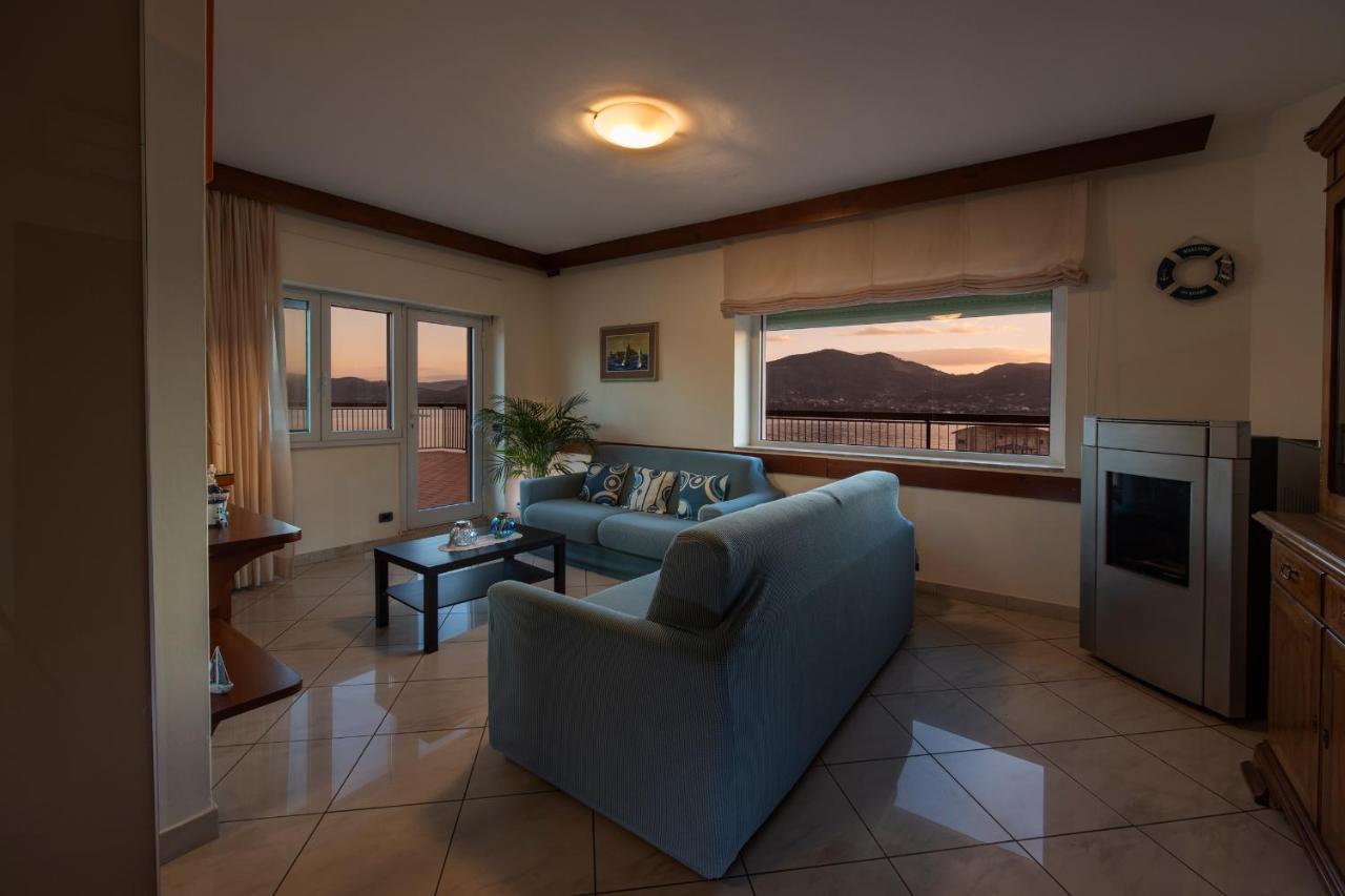 بورتوفيرّايو Dal Sandro B&B المظهر الخارجي الصورة